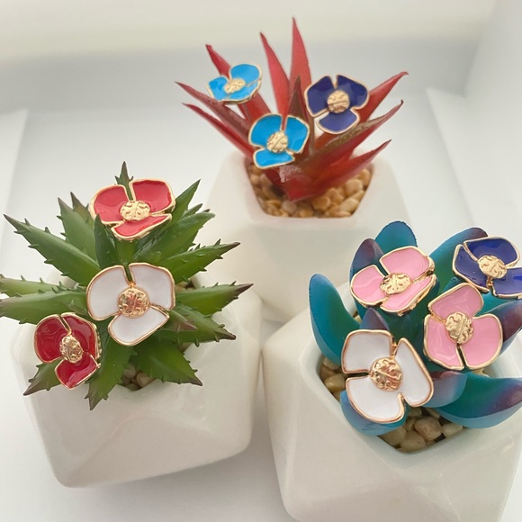 Tory Burch Pick one or all from Bouquet of earring - Picture 4 of 14